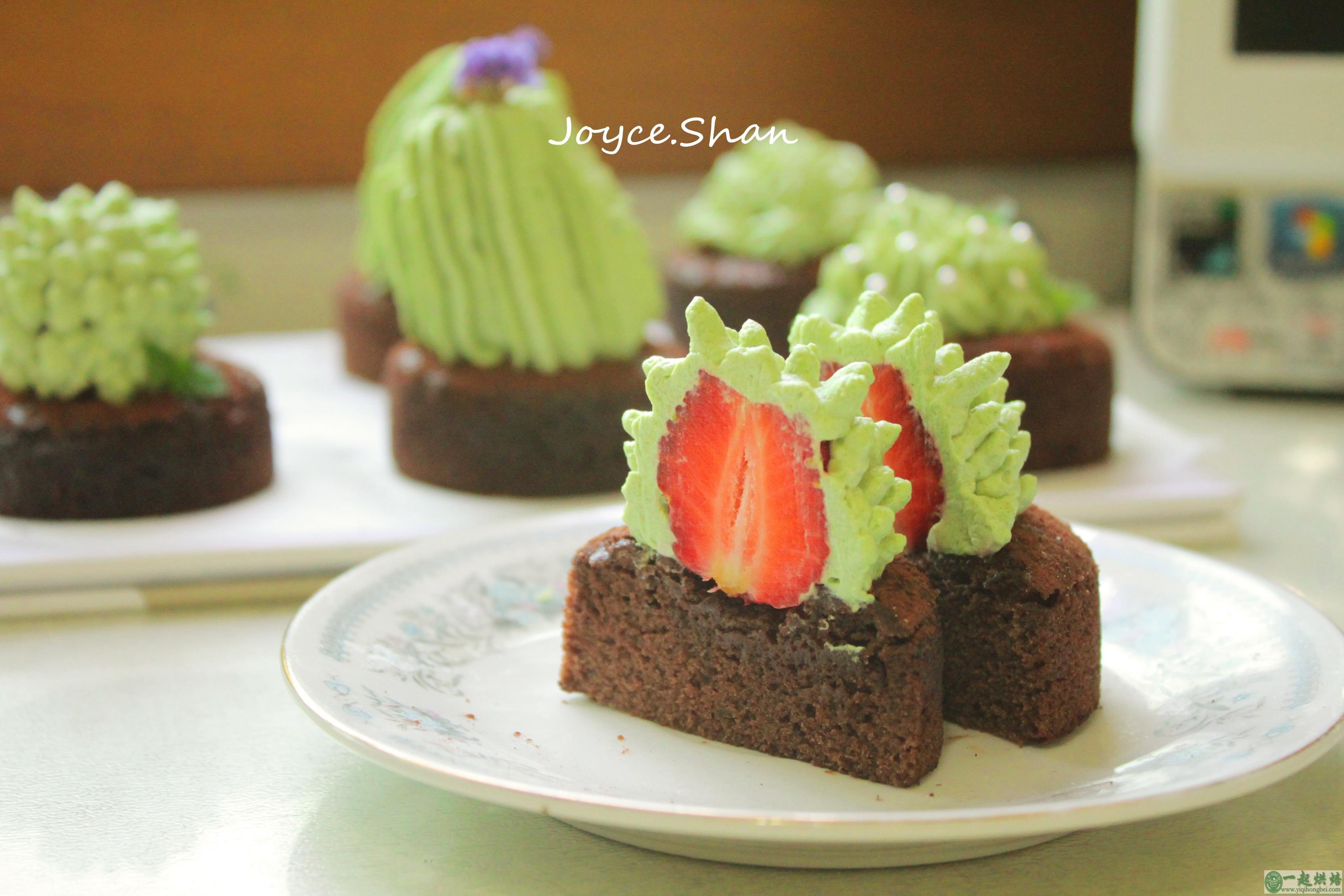 多肉植物仙人球杯子蛋糕（抹茶草莓可可cupcake）的做法 步骤10