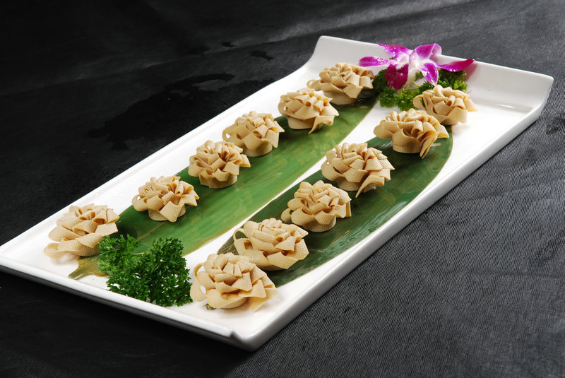 家常土豆炖茄子_牛腩烧土豆的做法