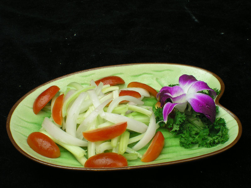 薛之谦和章龄之什么关系