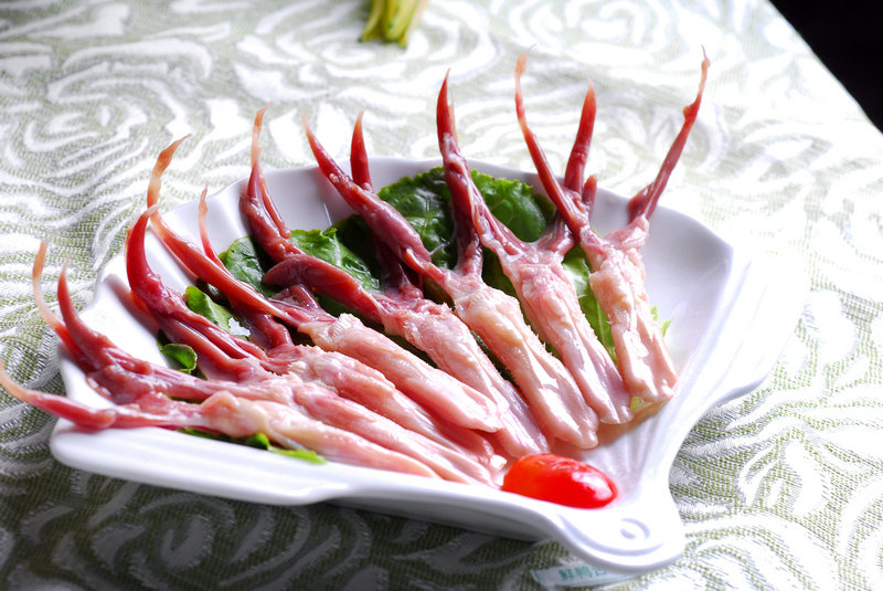 牛肉配辣椒如何炖啊(炖牛肉放辣椒起什么作用) 牛肉配辣椒如何炖啊(炖牛肉放辣椒起什么作用)